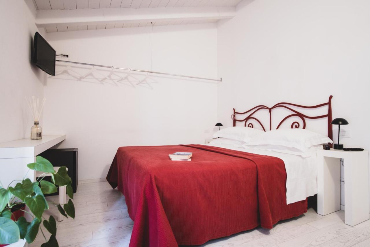 Casa Fola - City Centre Rooms Verona Buitenkant foto