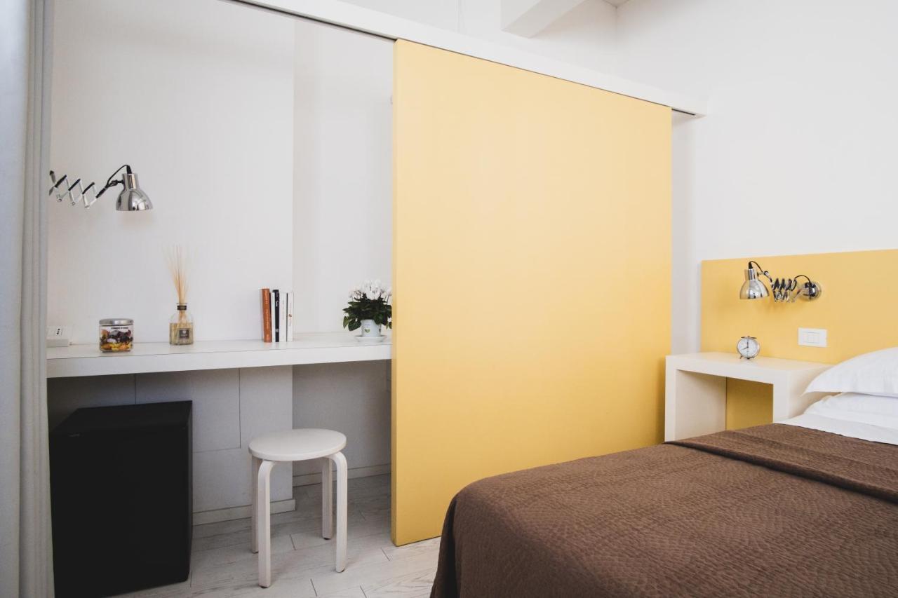 Casa Fola - City Centre Rooms Verona Buitenkant foto