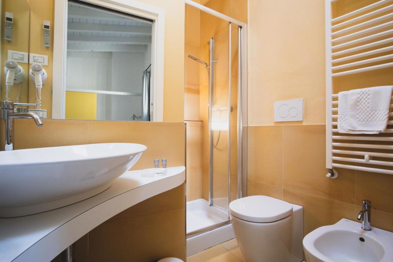 Casa Fola - City Centre Rooms Verona Buitenkant foto